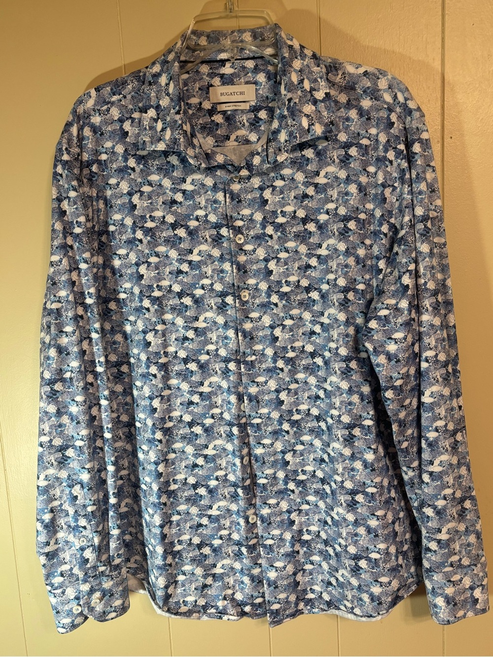 Bugatchi Men's Blue Multi-Tone fish Patterned Button-Down Shirt